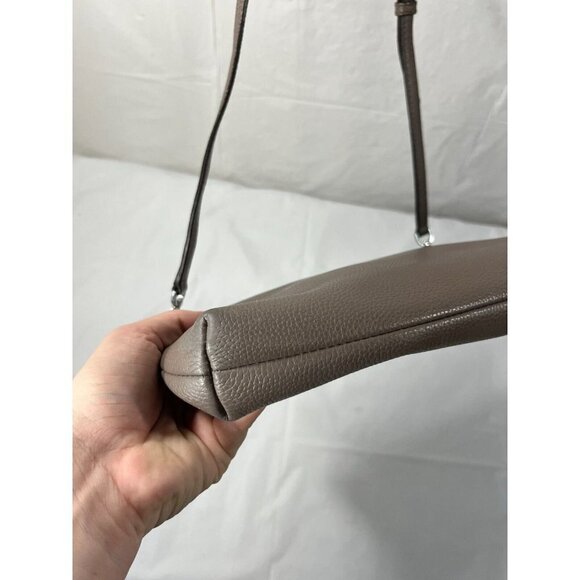 Michael Kors Mercer Large Snap Pocket Crossbody taupe - Picture 11 of 16